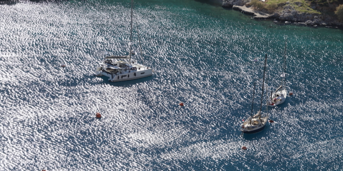Blick aus den Felsen.