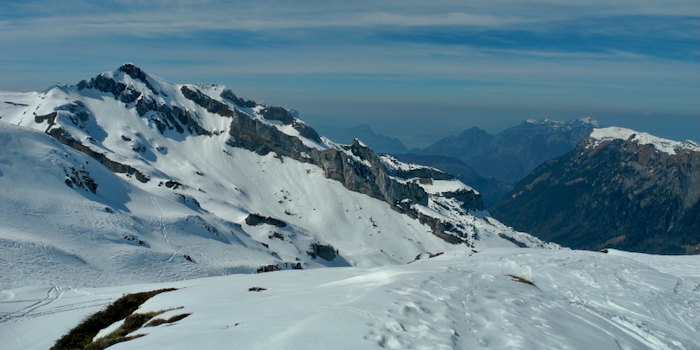 Blick hinab in den Frühling